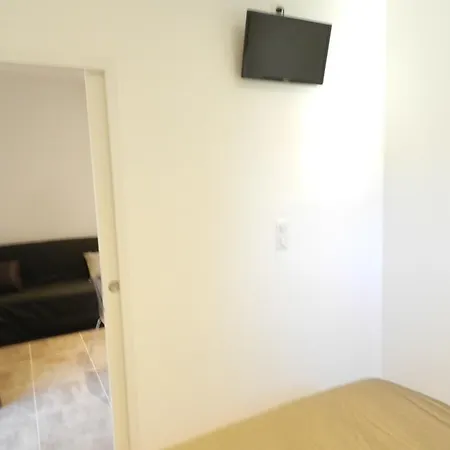 아파트 Lieu Dit Esigna 1 *